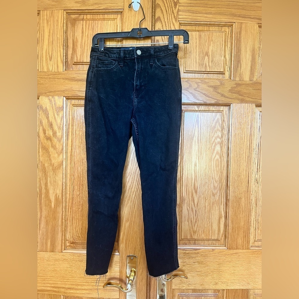 Hollister - Ultra High Rise Mom Jeans & Hollister Vintage Stretch
